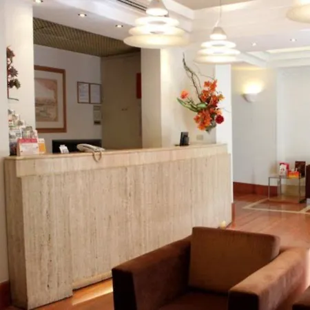 Exe Domus Aurea Отель 3*
