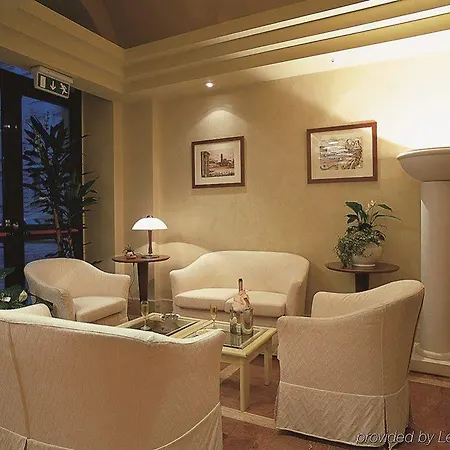 Exe Domus Aurea Отель 3*
