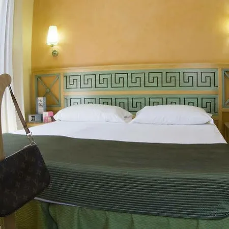 Exe Domus Aurea Отель 3*