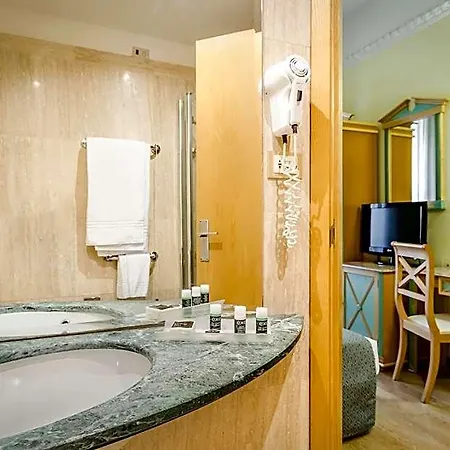 Hotel Exe Domus Aurea Rzym