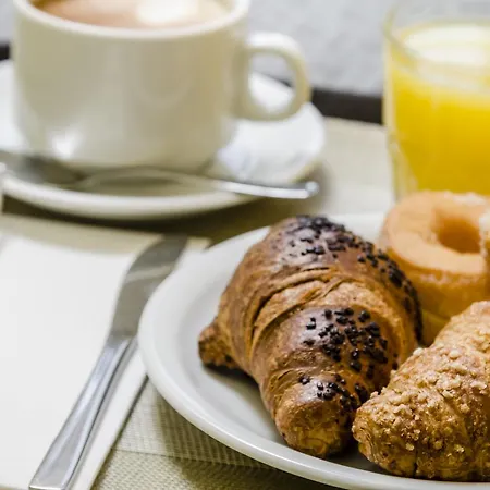 Exe Domus Aurea Otel Roma