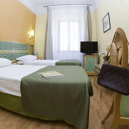 Otel Exe Domus Aurea 3*