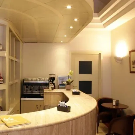 엑세 도무스 아우레아 로마