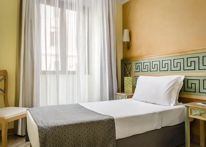 Exe Domus Aurea Hotell