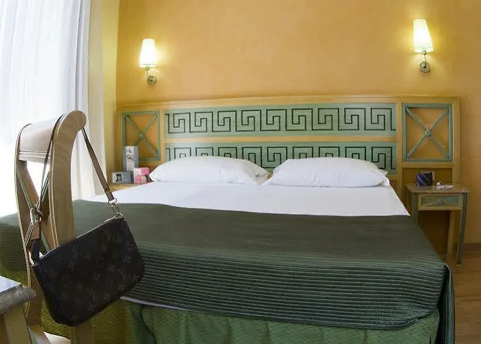 Exe Domus Aurea Hotell 3*